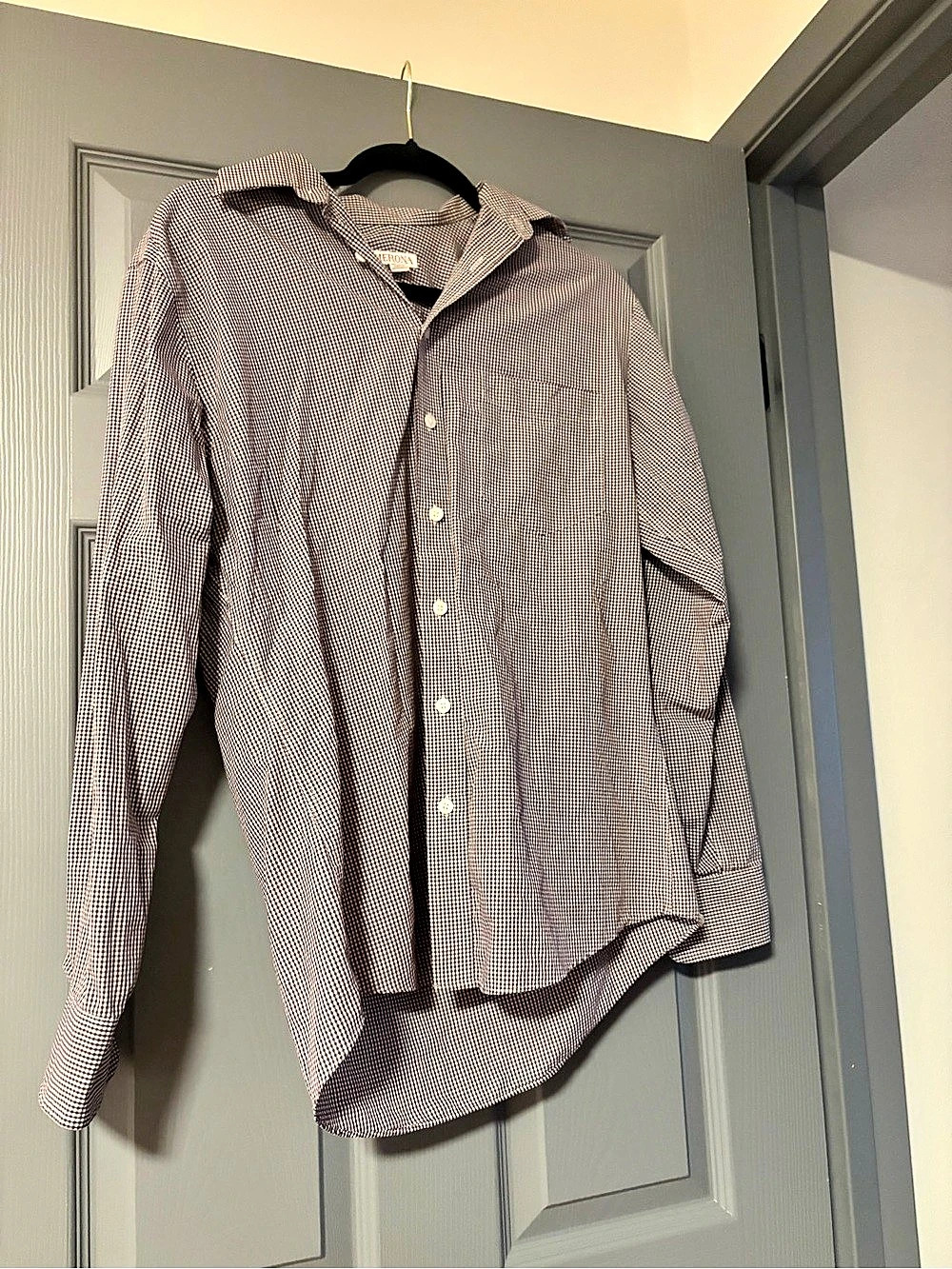 Merona Gingham Button Down Shirt in Purple & White Size Small